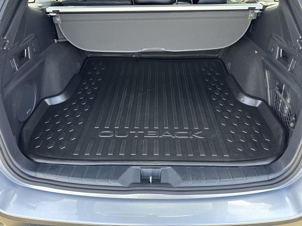 Thumbnail: 2022 Subaru Outback - 16