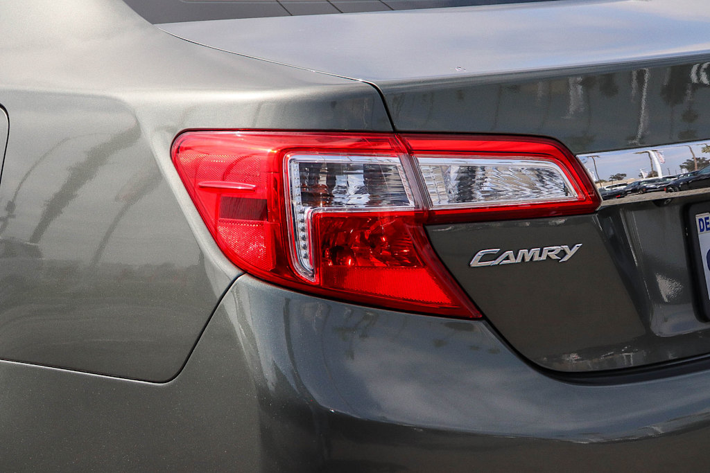 Thumbnail: 2014 Toyota Camry - 21