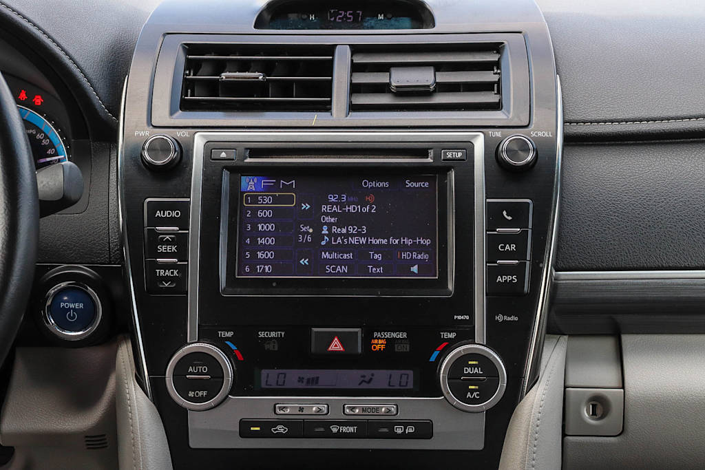 Thumbnail: 2014 Toyota Camry - 13