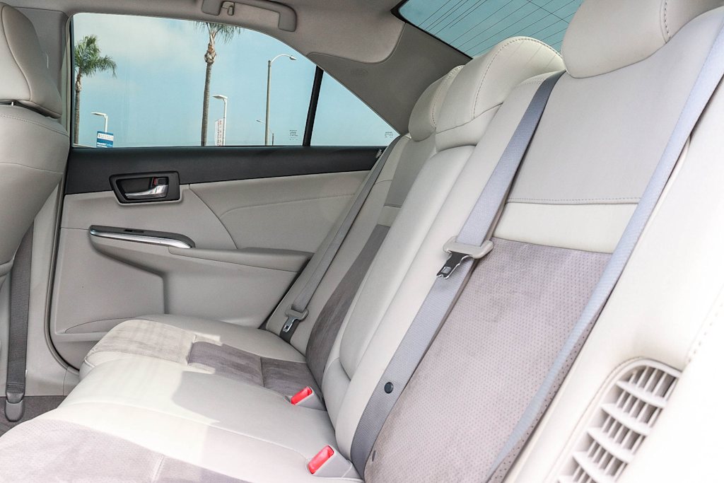 Thumbnail: 2014 Toyota Camry - 12
