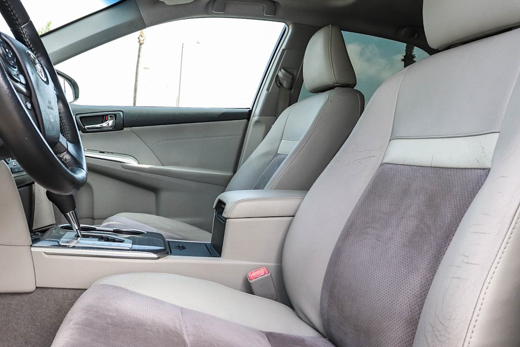 Thumbnail: 2014 Toyota Camry - 11