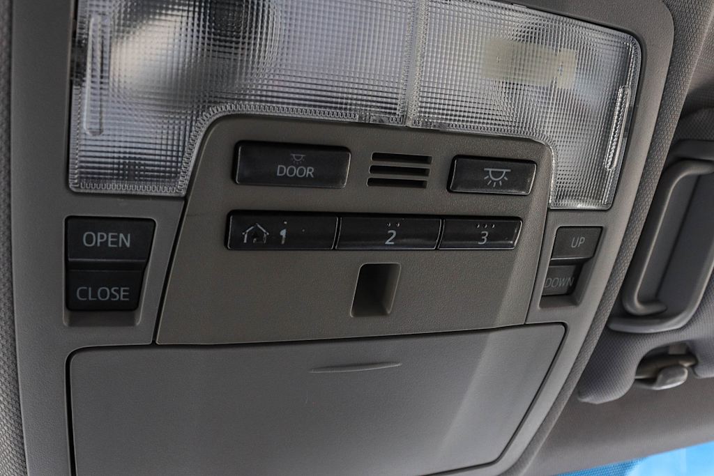 Thumbnail: 2014 Toyota Camry - 34