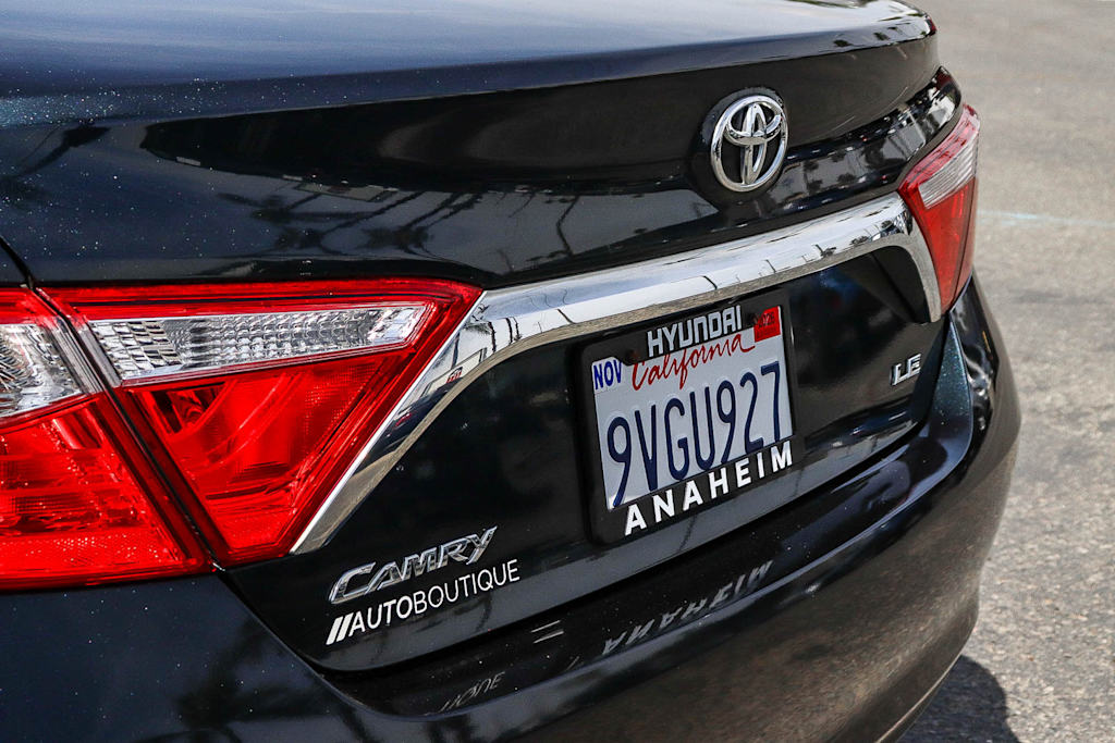 Thumbnail: 2015 Toyota Camry - 21