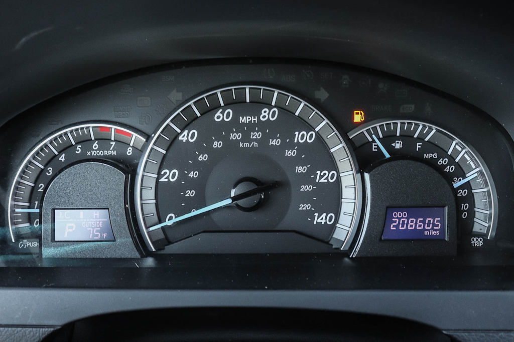 Thumbnail: 2013 Toyota Camry - 14