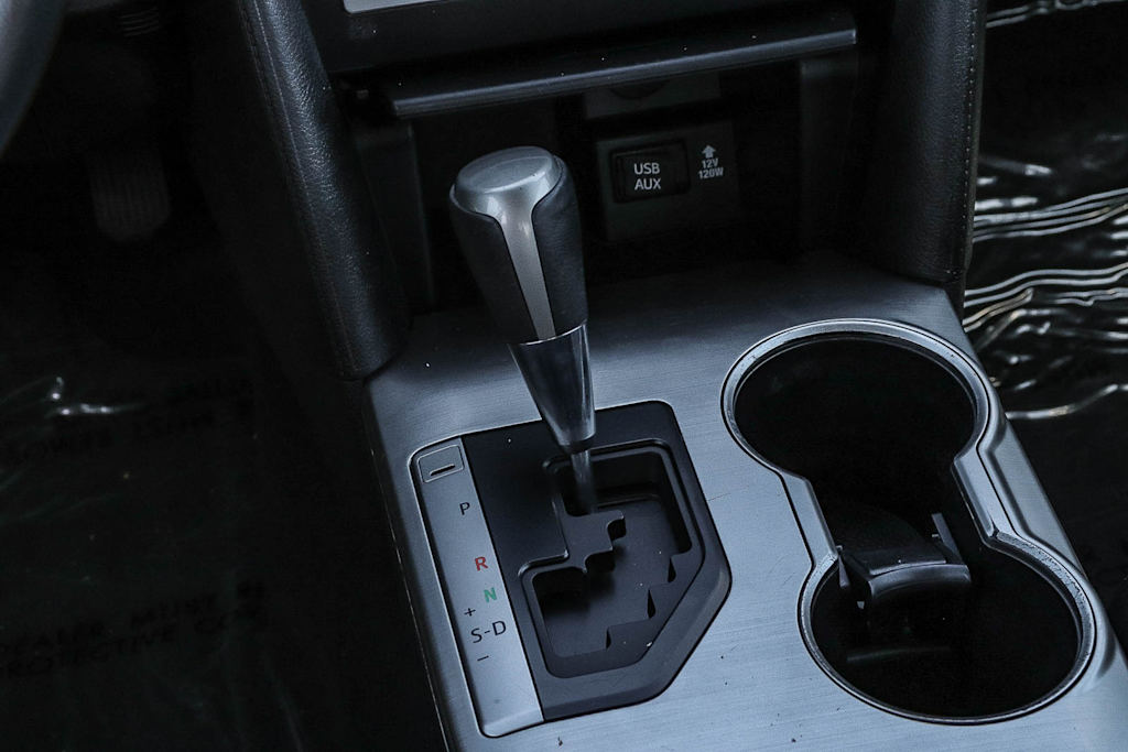 Thumbnail: 2013 Toyota Camry - 13