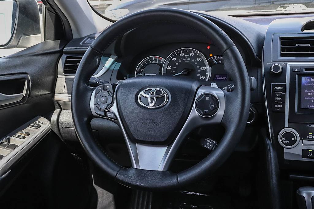 Thumbnail: 2013 Toyota Camry - 8