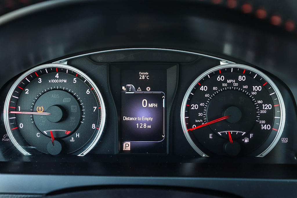 Thumbnail: 2015 Toyota Camry - 15