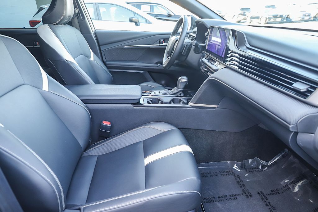Thumbnail: 2025 Toyota Camry - 9