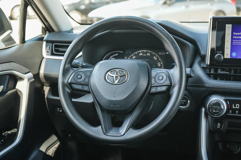 Thumbnail: 2025 Toyota RAV4 - 13