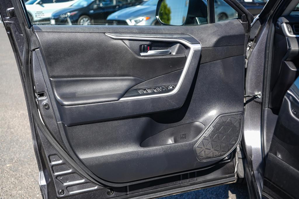 Thumbnail: 2025 Toyota RAV4 - 24