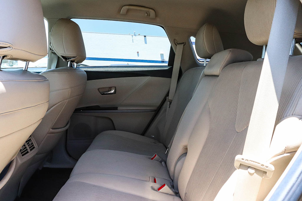 Thumbnail: 2013 Toyota Venza - 11