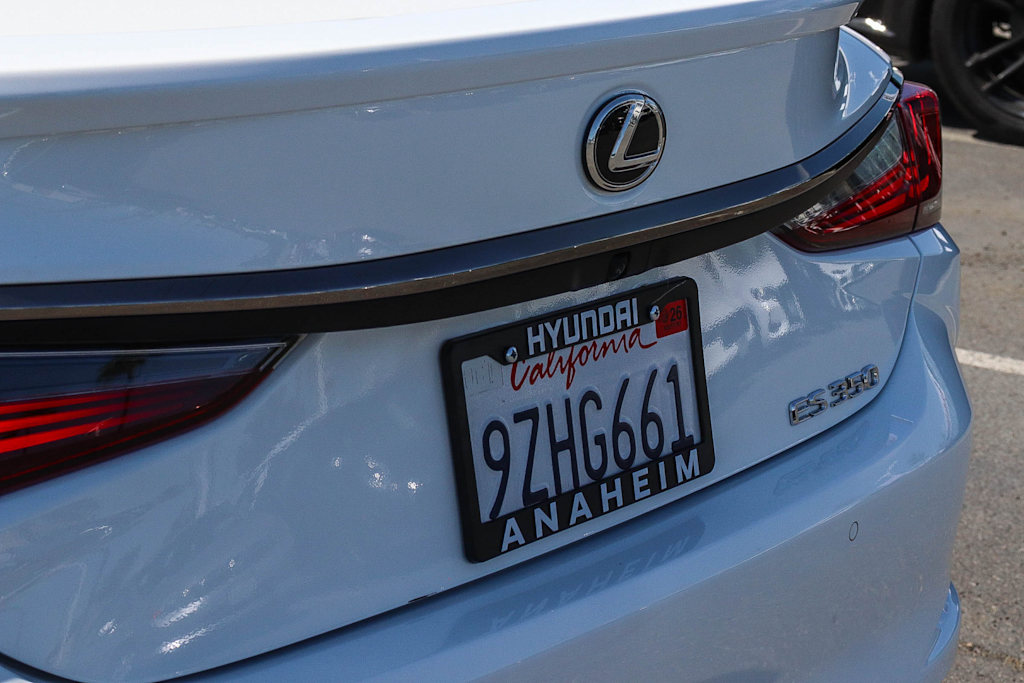 Thumbnail: 2025 Lexus ES - 6