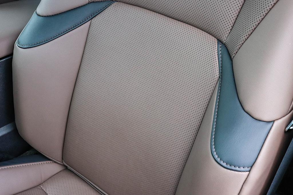 Thumbnail: 2025 Lexus ES - 27