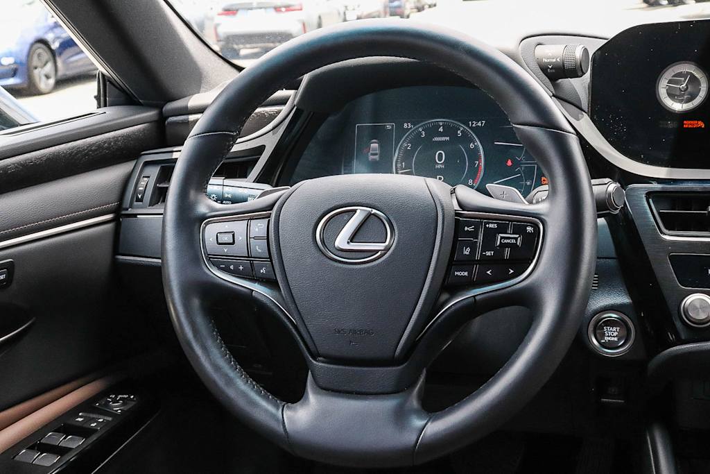 Thumbnail: 2025 Lexus ES - 8