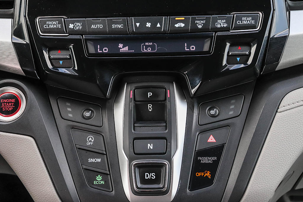 Thumbnail: 2021 Honda Odyssey - 24