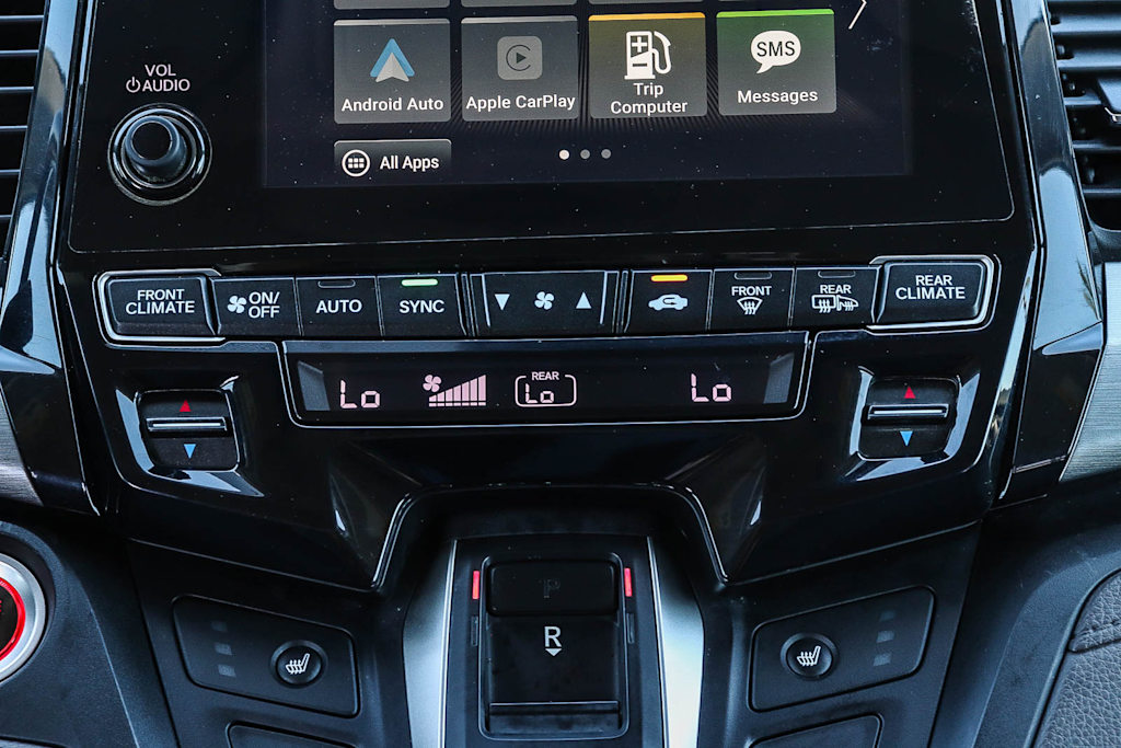 Thumbnail: 2018 Honda Odyssey - 23