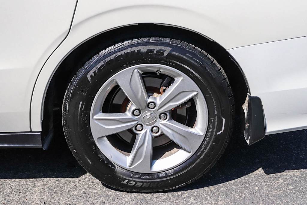 Thumbnail: 2018 Honda Odyssey - 6