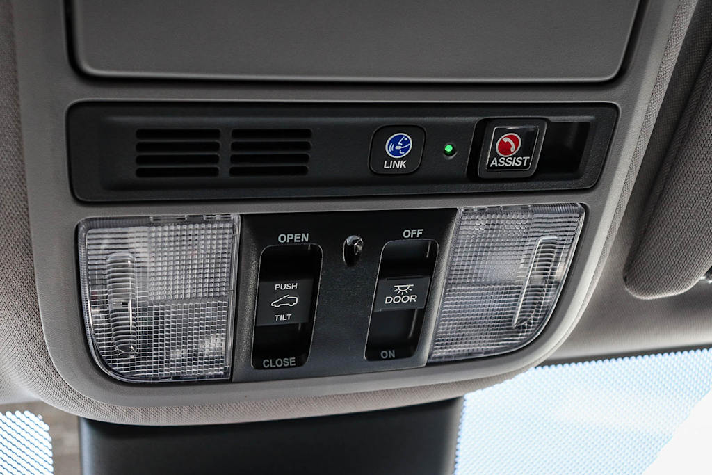 Thumbnail: 2023 Honda Odyssey - 32