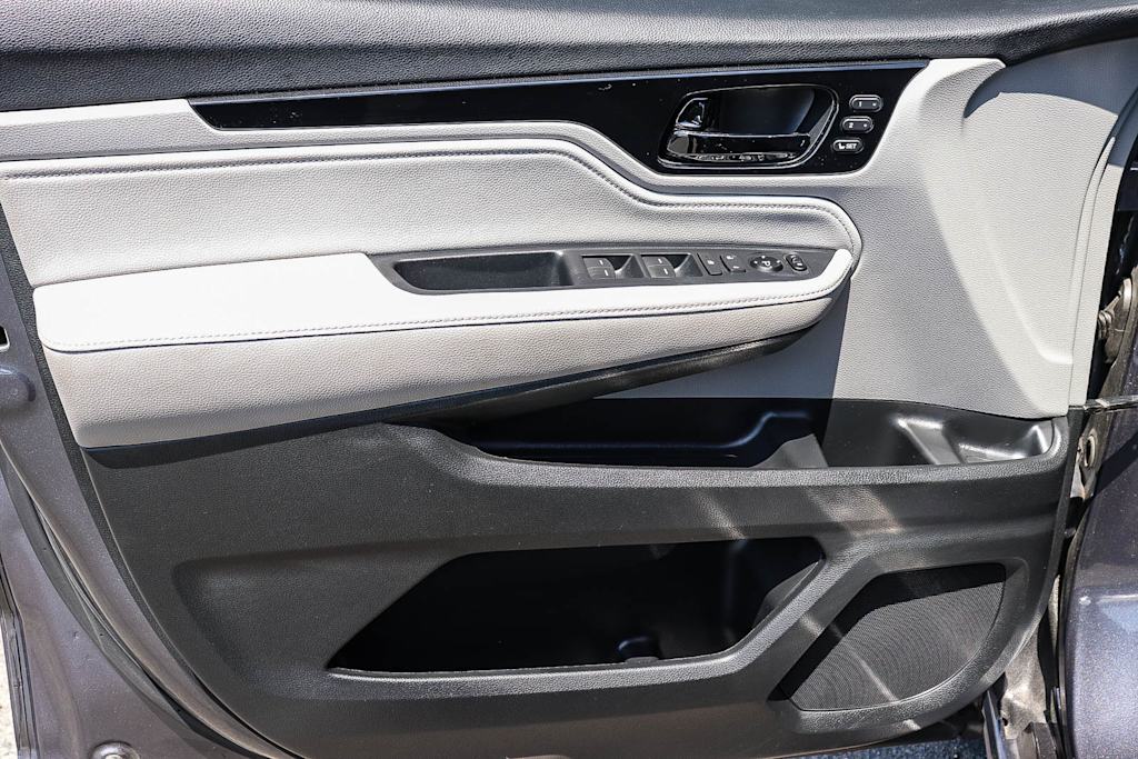 Thumbnail: 2023 Honda Odyssey - 29