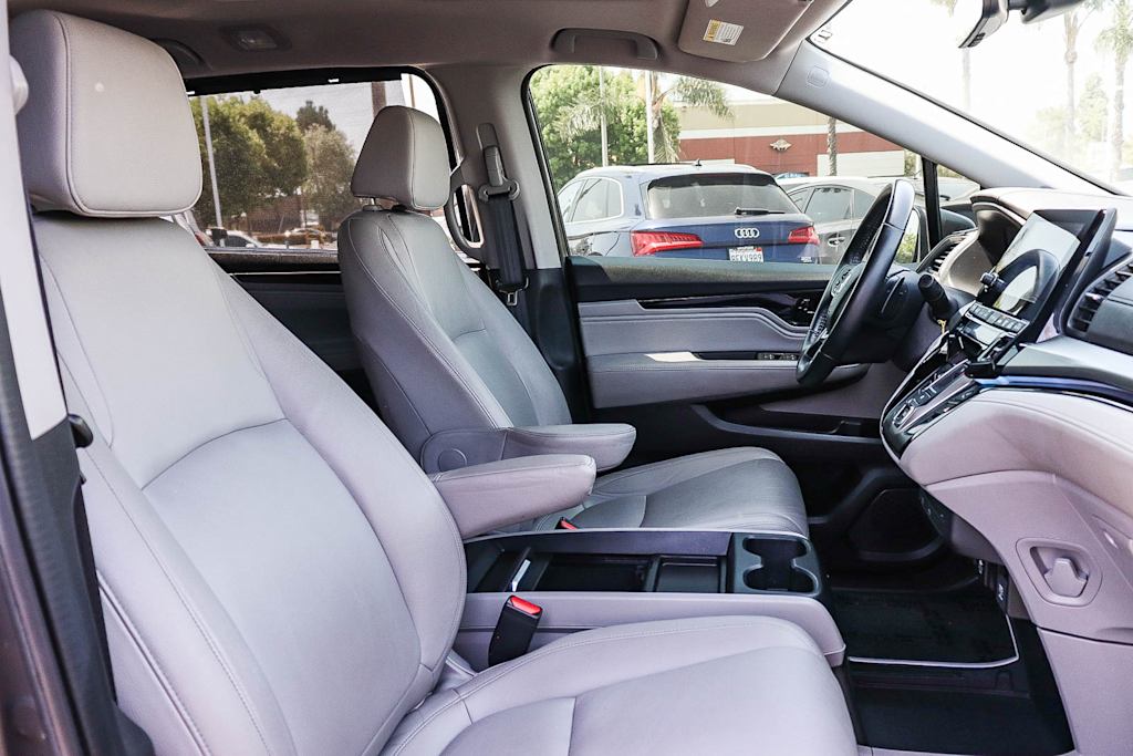 Thumbnail: 2023 Honda Odyssey - 9