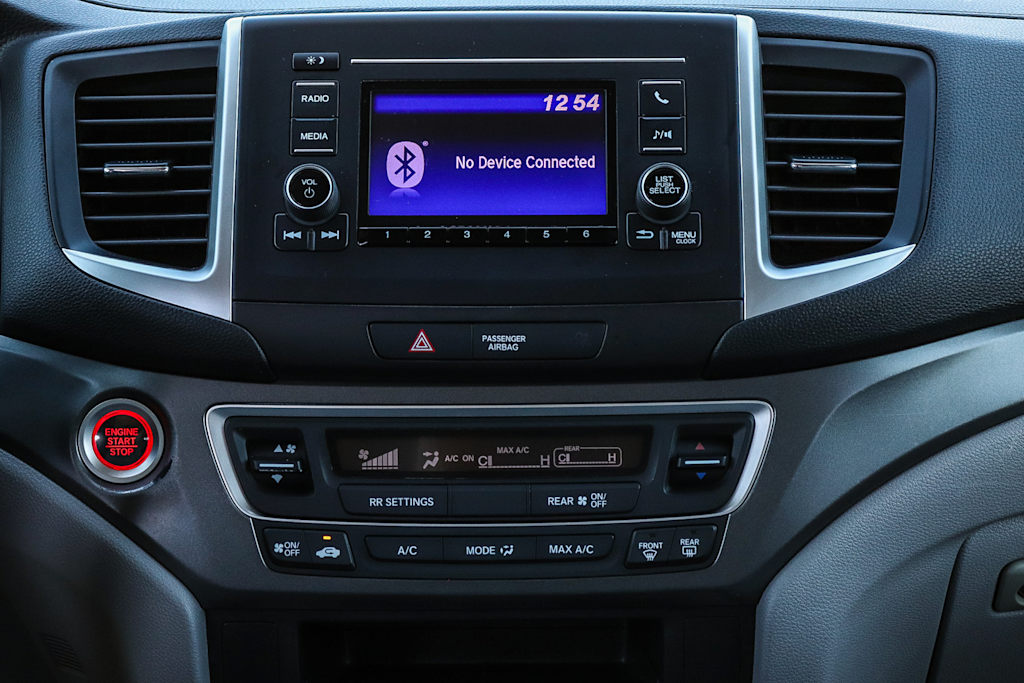 Thumbnail: 2018 Honda Pilot - 12