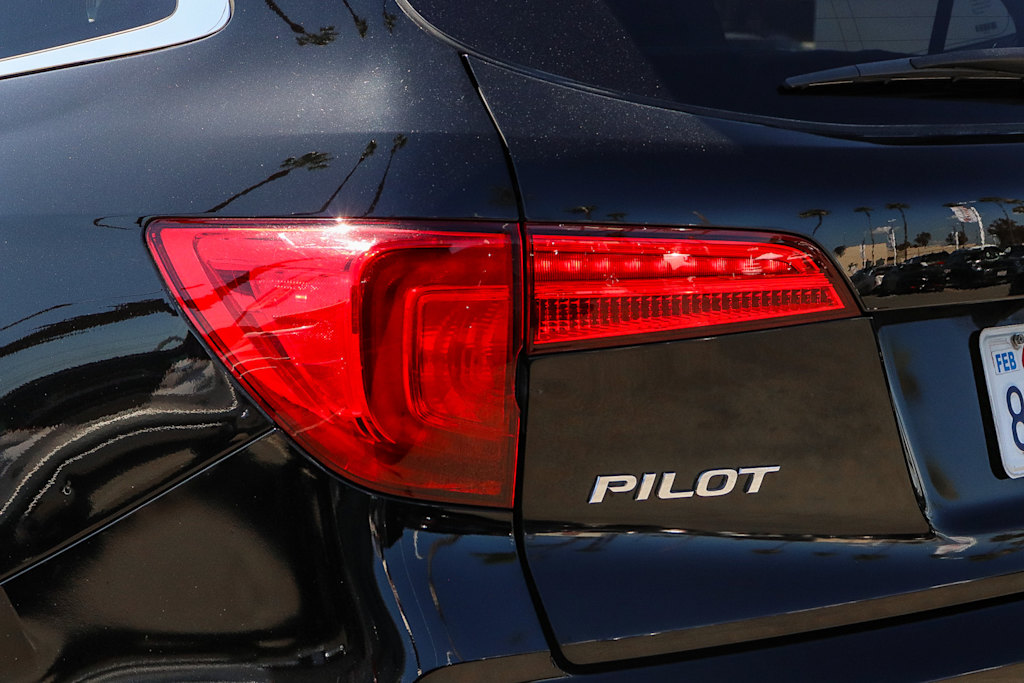 Thumbnail: 2018 Honda Pilot - 20