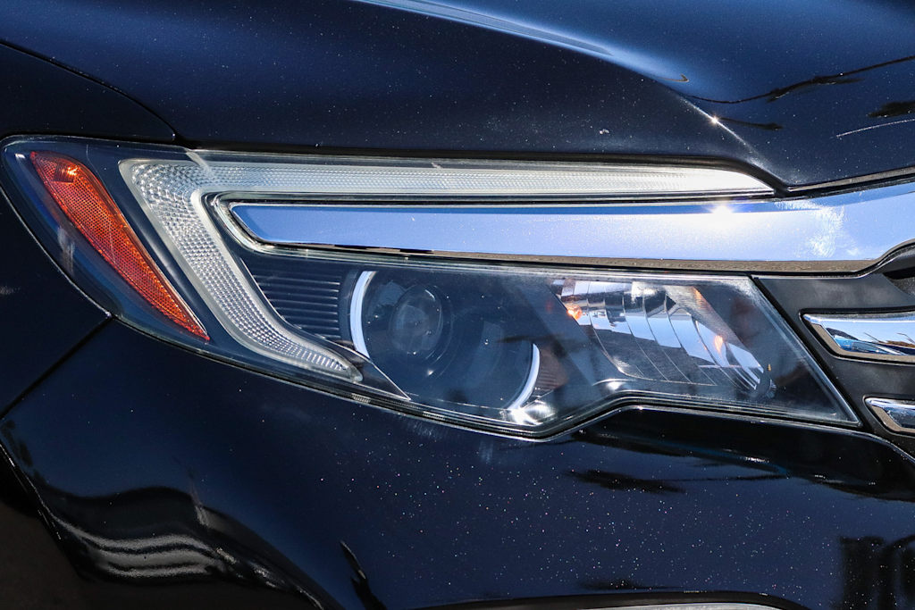 Thumbnail: 2018 Honda Pilot - 17