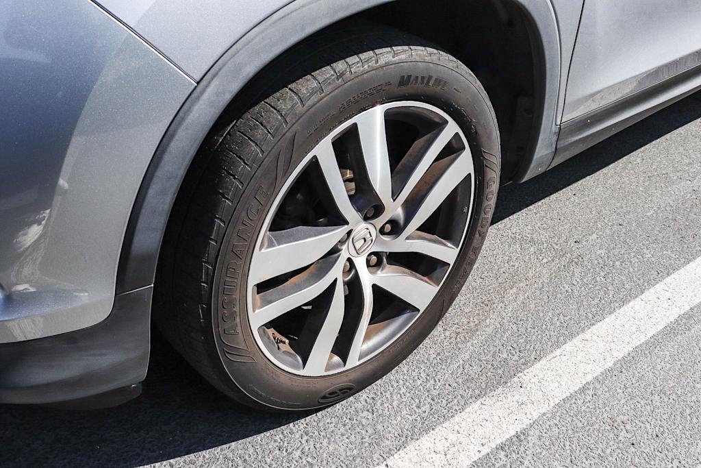 Thumbnail: 2017 Honda Pilot - 4