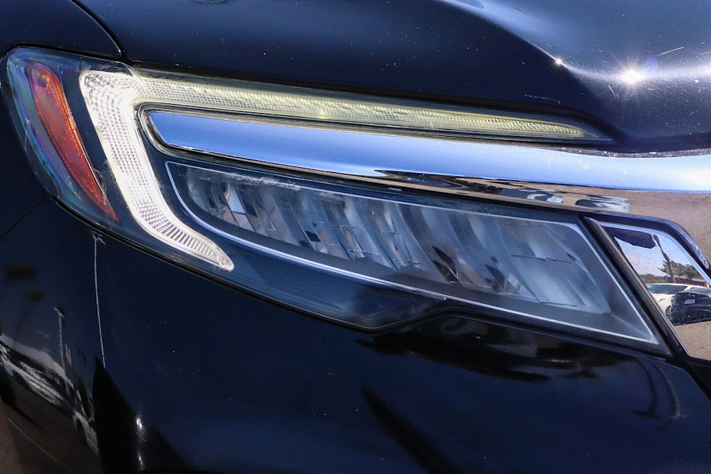 Thumbnail: 2019 Honda Pilot - 18