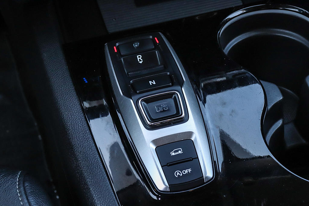 Thumbnail: 2019 Honda Pilot - 14