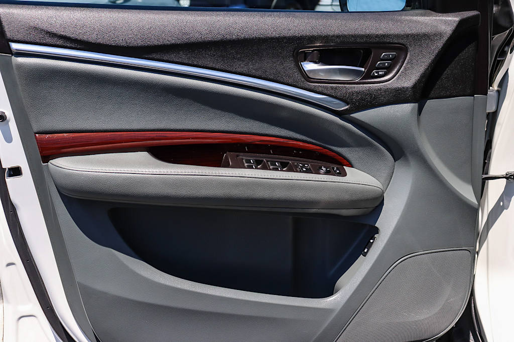 Thumbnail: 2016 Acura MDX - 28