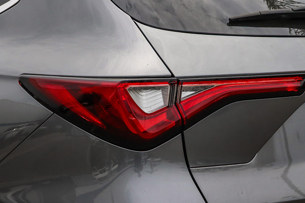 Thumbnail: 2023 Acura MDX - 18