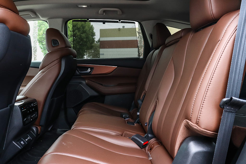 Thumbnail: 2023 Acura MDX - 11