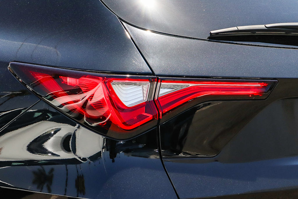 Thumbnail: 2023 Acura MDX - 20