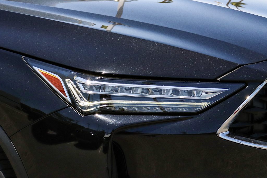 Thumbnail: 2023 Acura MDX - 17