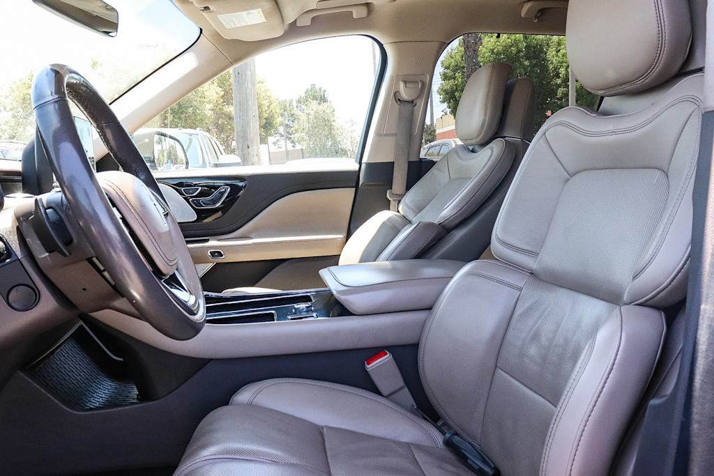Thumbnail: 2022 Lincoln Aviator - 8