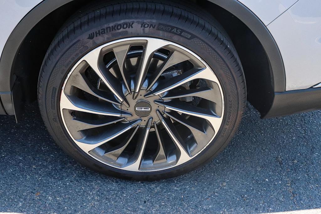 Thumbnail: 2022 Lincoln Aviator - 22