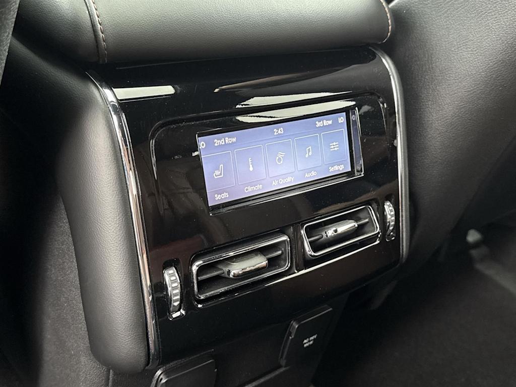 Thumbnail: 2023 Lincoln Aviator - 32