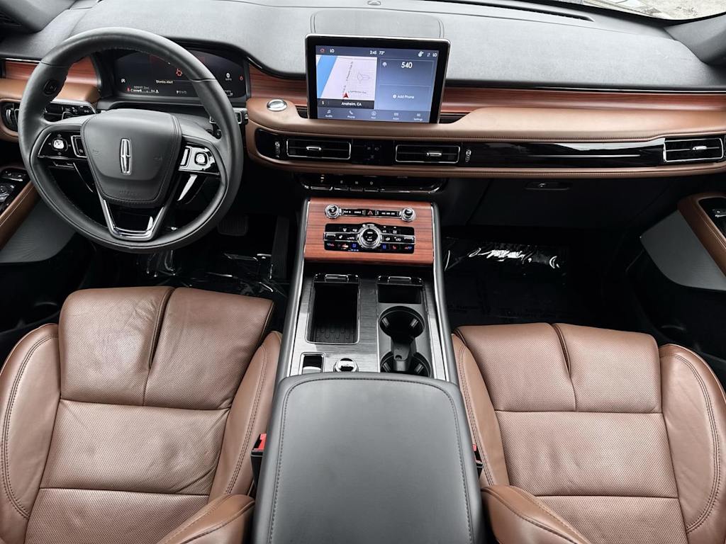 Thumbnail: 2023 Lincoln Aviator - 2