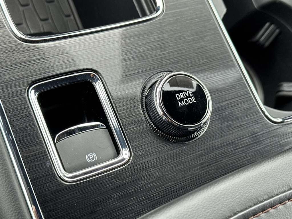 Thumbnail: 2023 Lincoln Aviator - 26