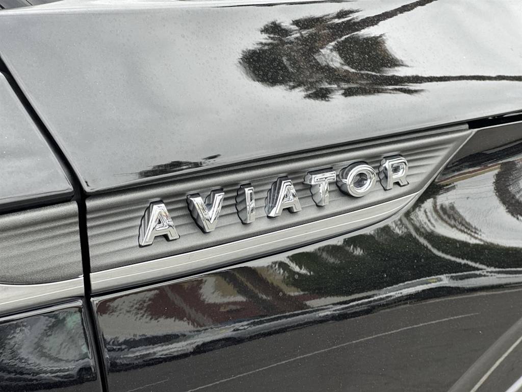 Thumbnail: 2023 Lincoln Aviator - 34