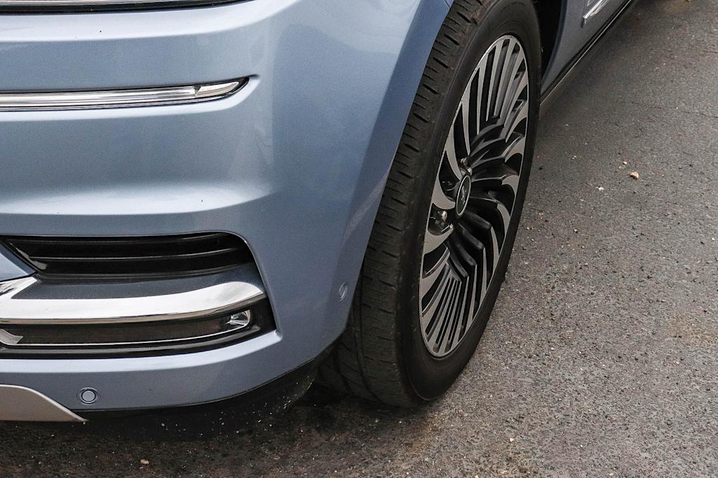Thumbnail: 2021 Lincoln Navigator L - 6