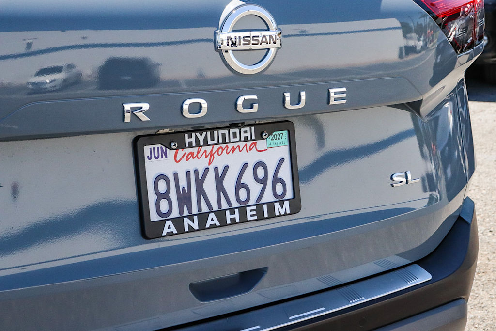 Thumbnail: 2021 Nissan Rogue - 16