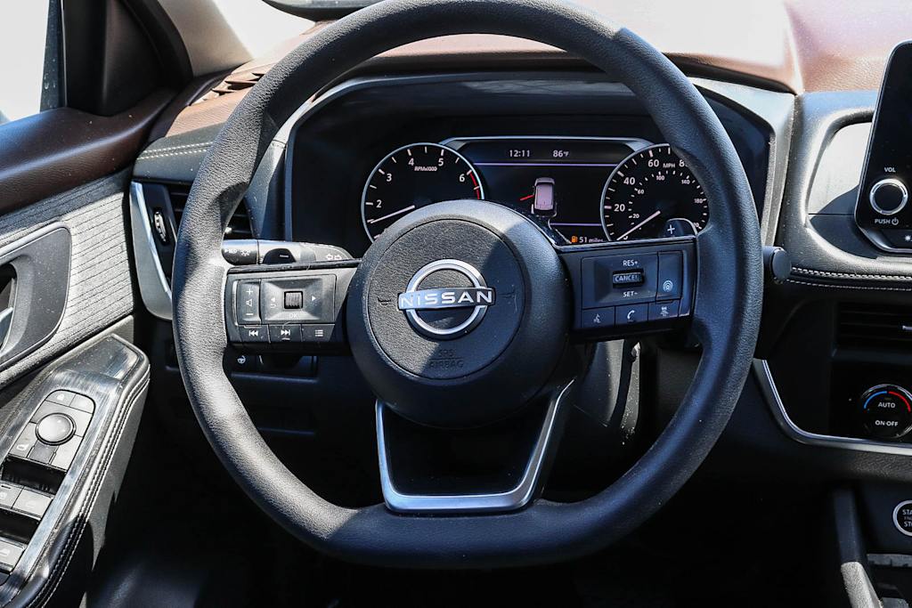 Thumbnail: 2023 Nissan Rogue - 8