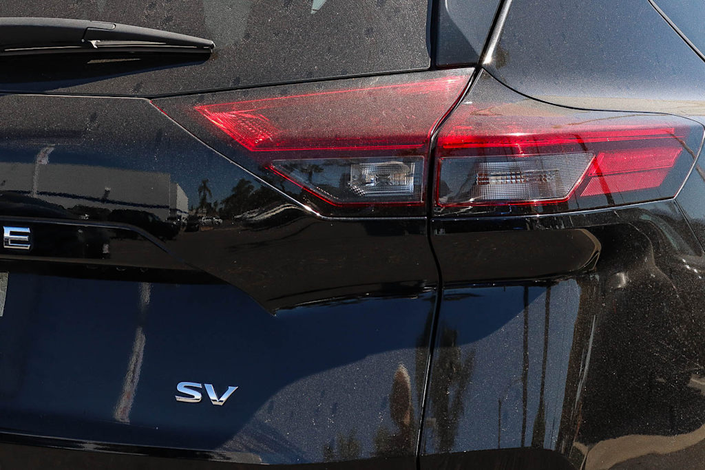 Thumbnail: 2023 Nissan Rogue - 19