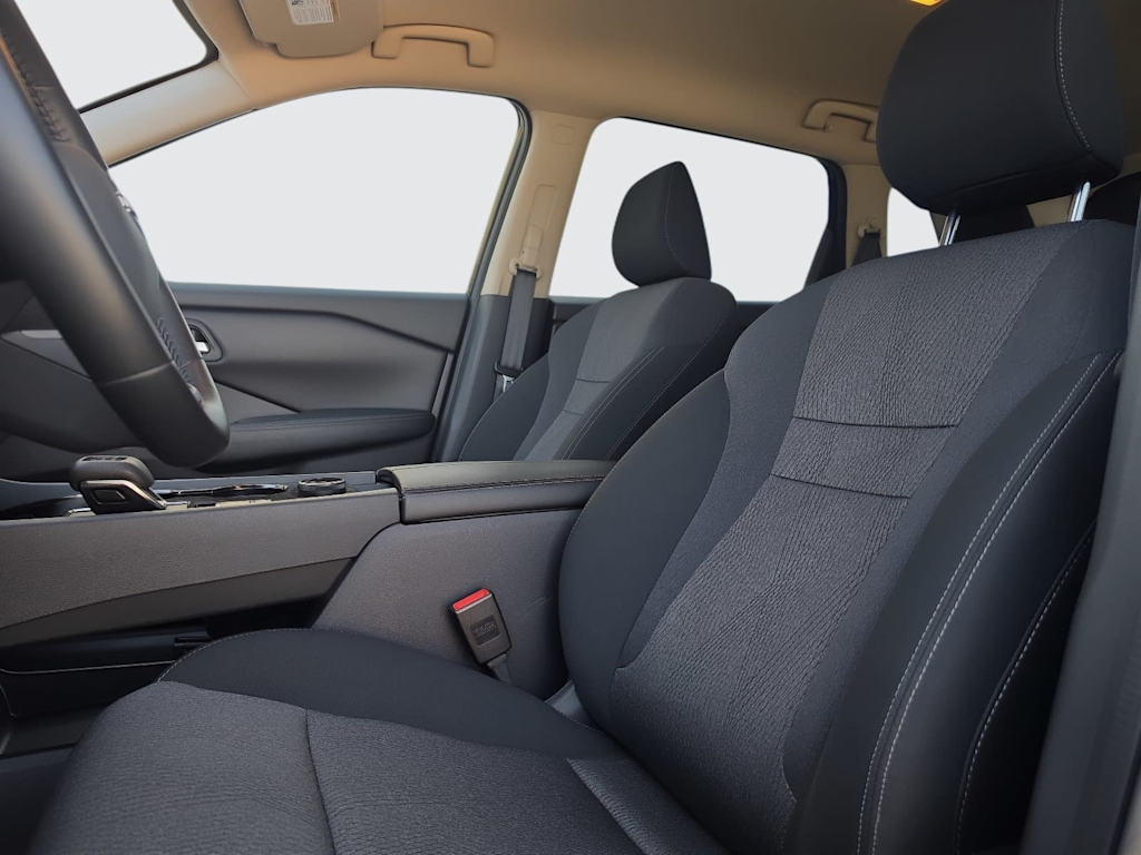 Thumbnail: 2025 Nissan Rogue - 9