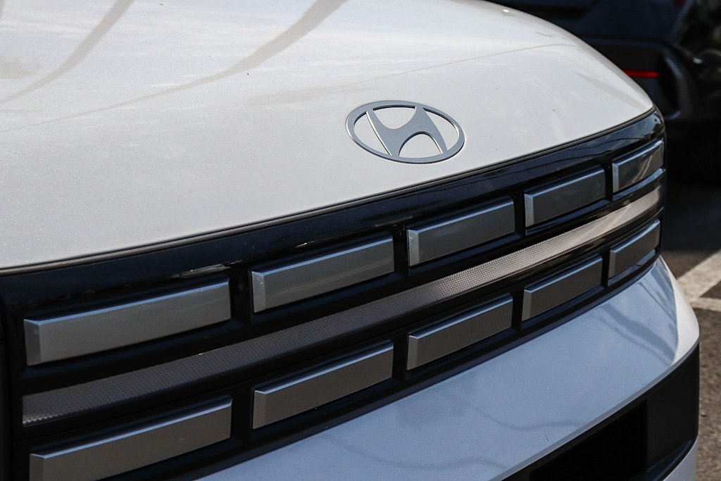 Thumbnail: 2027 Hyundai Santa Fe - 16