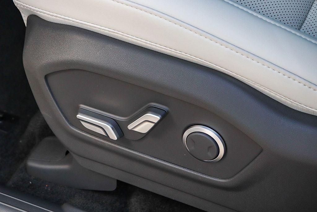 Thumbnail: 2026 Hyundai Santa Fe - 26