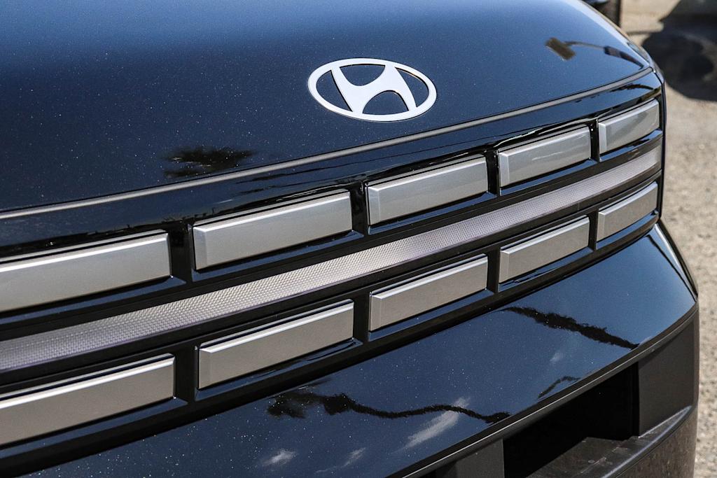 Thumbnail: 2027 Hyundai Santa Fe - 17