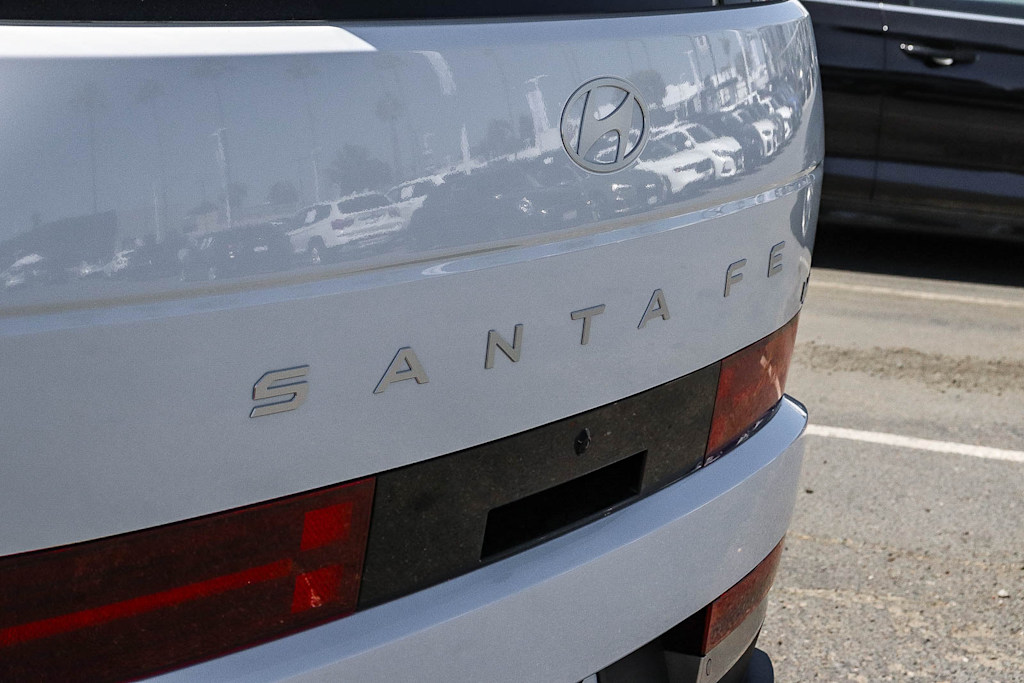 Thumbnail: 2027 Hyundai Santa Fe - 5